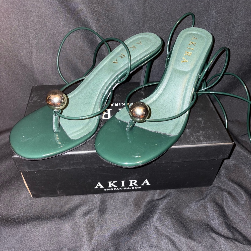 BRAND NEW !! AKIRA Dark Green Heels